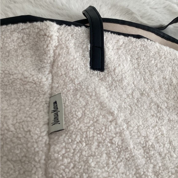 Brand new cozy teddy tote bag - Picture 7 of 15